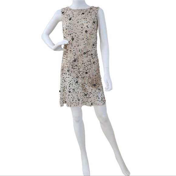 Alice +Olivia  - Picture 3 of 9